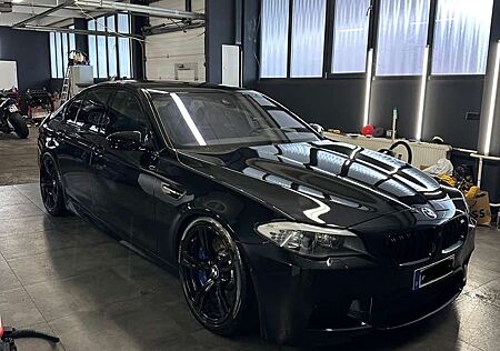 BMW M5 Basis