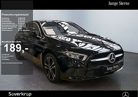 Mercedes-Benz A 200 Kompakt PREMIUM PROGRESSIVE KAMERA PDC