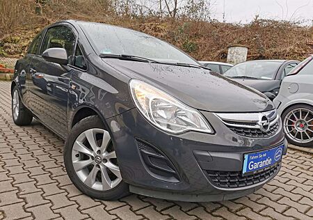 Opel Corsa Active/Lückenlos Scheckheftg bei /Klima/