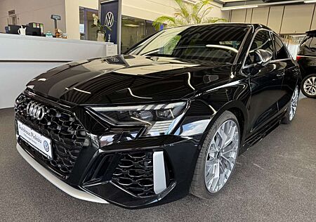 Audi RS3 2.5 TFSI DCC PANO RS-AGA B&O Vmax 280 Leder