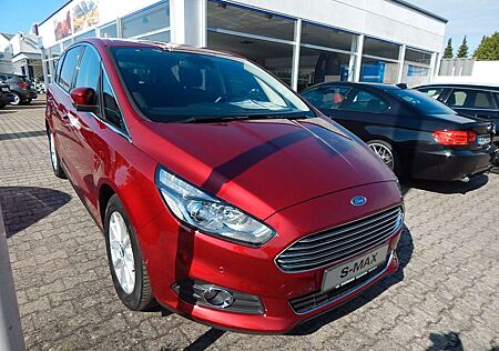 Ford S-Max Titanium