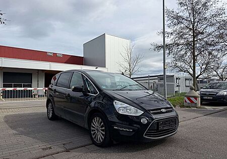 Ford S-Max Titanium