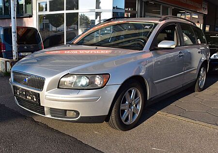 Volvo V50 Kombi 2.0 D Momentum AHK