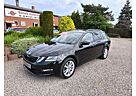 Skoda Octavia Combi 2.0 TDI DSG Clever *Navi,SHZ,Kamera,ACC*