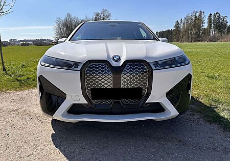 BMW iX xDrive40