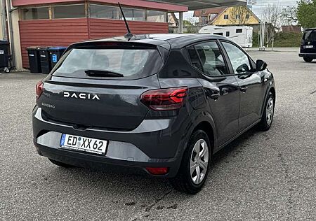 Dacia Sandero SCe 65 Essential