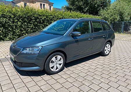 Skoda Fabia Combi Ambition **AHK+SITZH+KLIMAAUT+PDC**