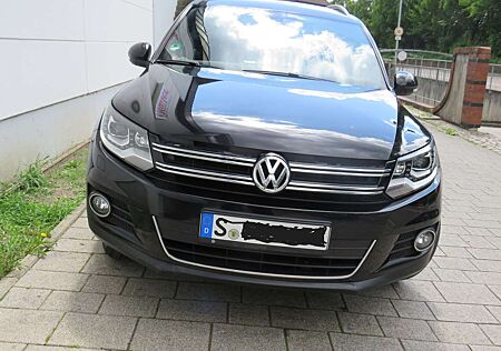 VW Tiguan Volkswagen 2.0 TDI DPF BlueMotion Technology Lounge Sp