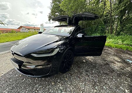 Tesla Model X Plaid