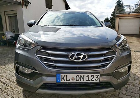 Hyundai Santa Fe blue 2.2 CRDI 2WD Automatik Family+