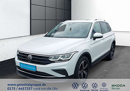 VW Tiguan Volkswagen 2.0 TDI Move *MATRIX*STANDH*AHK*PANO*EASY OPEN*REA