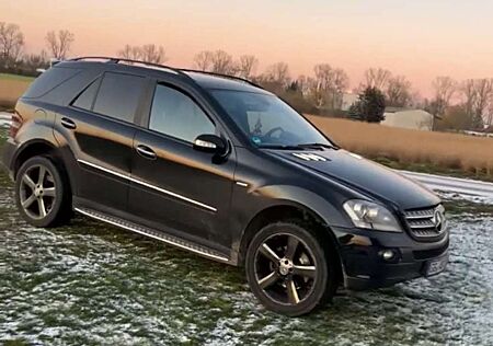 Mercedes-Benz ML 280 CDI 4Matic 7G-TRONIC DPF Edition 10