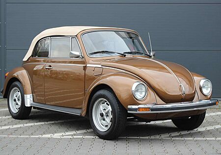 VW Käfer Volkswagen 1303 Cabrio Werkssonderlackierung Matching-no.