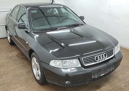Audi A4 2.4 AUTOMATIK KLIMAA SHZ XENON S-LINE ALU SERVO ZV
