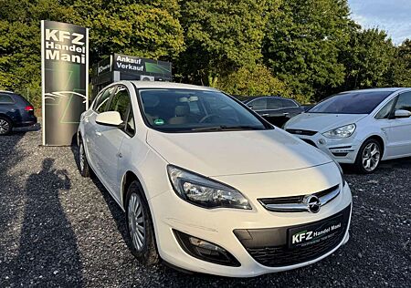 Opel Astra J Lim. 5-trg. Selection
