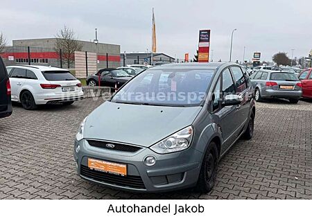 Ford S-Max /Titanium/Günstiges Angebot/Für kurze Zeit!