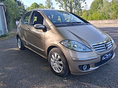 Mercedes-Benz A 170 A 170 Neuwertig !!! Rentnerfahrzeug nur 49200KM