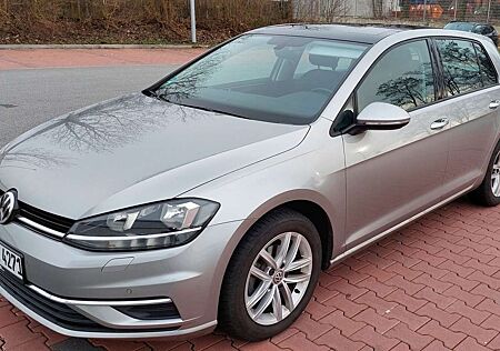 VW Golf Volkswagen 1.0 TSI (BlueMotion Technology) Comfortline