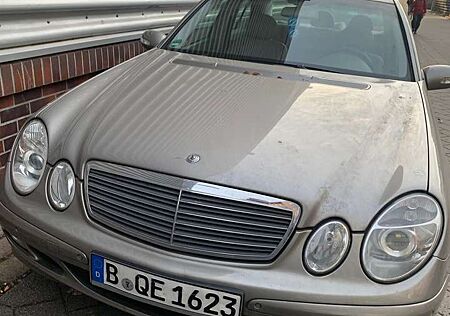 Mercedes-Benz E 200 Kompressor Automatik Classic