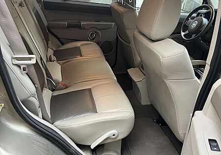 Jeep Commander 5.7 V8 HEMI Automatik Limited