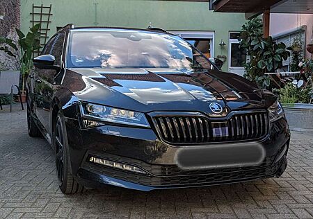 Skoda Superb Combi 2.0 TSI DSG Sportline