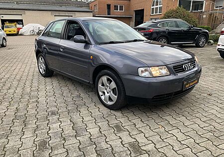 Audi A3 1.6 Ambiente/Automtik Klima
