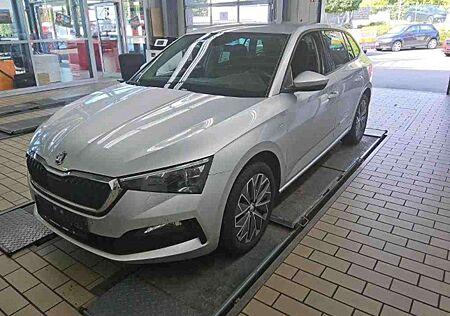 Skoda Scala Tour 1.0 TSI DSG LED Navi RFK ACC SHZ