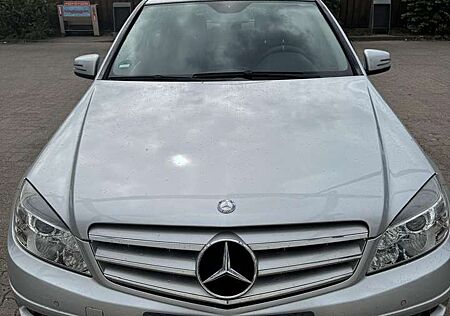Mercedes-Benz C 180 C-Klasse Kompressor BlueEFFICIENCY Avantgarde