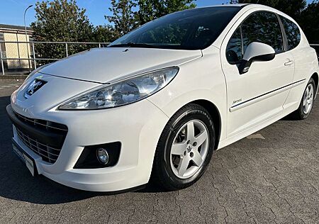 Peugeot 207 1,4 Forever*KLIMA*PDC*SCHECKHEFT*INSP+TÜV/AUNEU