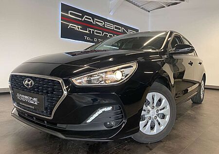 Hyundai i30 Select**1.Hand**