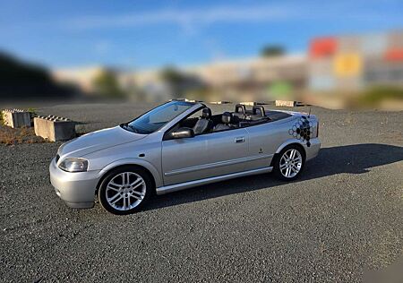Opel Astra 2.2 16V