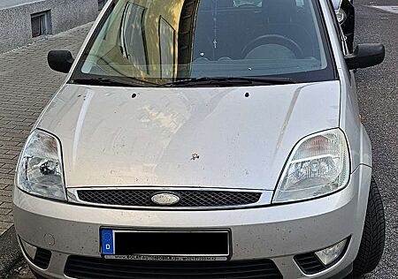 Ford Fiesta Diesel 5-Türer 1.4 TDCI Ghia