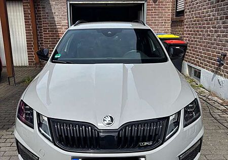 Skoda Octavia RS 245