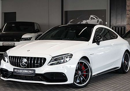 Mercedes-Benz C 63 AMG C63S AMG|SCHALENSITZE|PANO|PERFORMANCE-ABGAS|