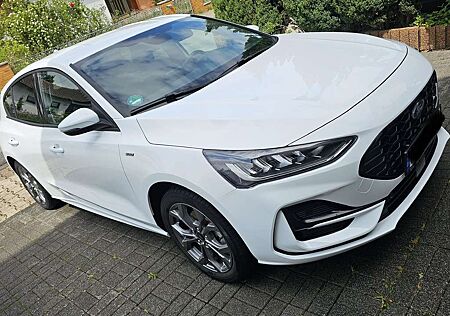 Ford Focus 1.0 EcoBoost Start-Stopp-System ST-LINE
