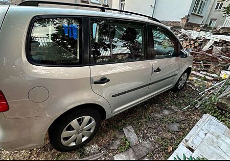 VW Touran Volkswagen 7 Sitzer