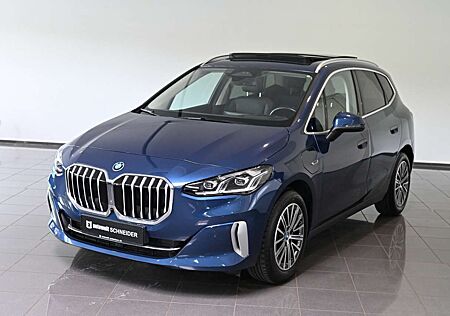 BMW 225 e xDrive Luxury Line AHK Pano