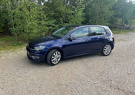 VW Golf Volkswagen VII 1.5 TSI DSG Highline ACC Navi Standhz