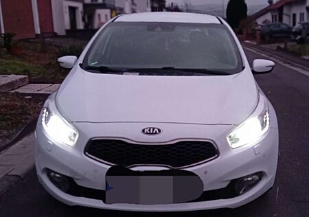 Kia Cee'd Ceed / Ceed 1.6 CRDi 128Spirit