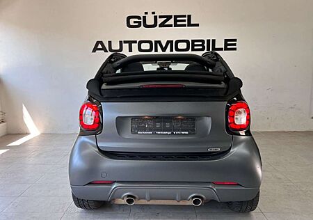Smart ForTwo cabrio Brabus/KAMERA/SOUND/SHZ/KLIMA/NAVI