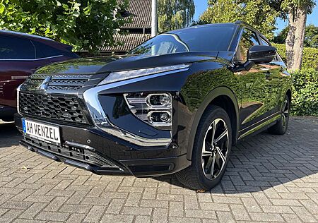 Mitsubishi Eclipse Cross Plus Select Black Hybrid 4WD
