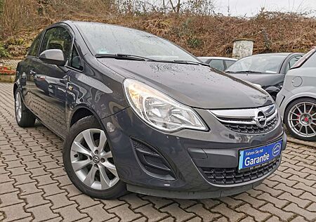 Opel Corsa Active/Lückenlos Scheckheftg bei /Klima/Tem