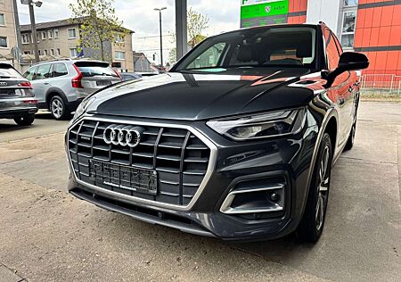 Audi Q5 40 TDI quattro 20"Alu/Teilleder/AHK/LED