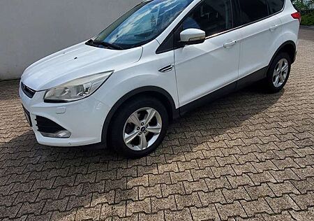 Ford Kuga 1.6 EcoBoost 2x4 Individual