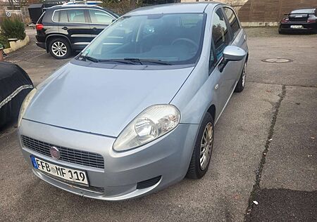 Fiat Grande Punto 5-Türer 1.4 8V Dynamic