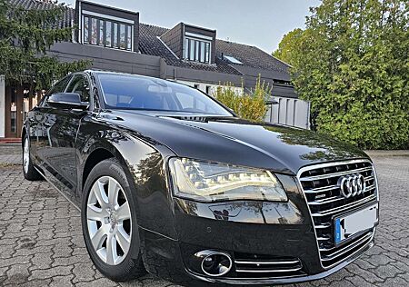Audi A8 3.0 TDI DPF quattro tiptronic