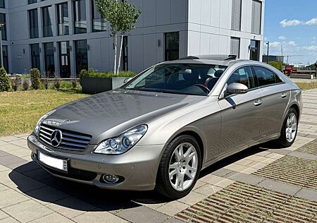 Mercedes-Benz CLS 320 CDI 1. Hand. nur 39.000 km.