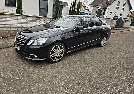 Mercedes-Benz E 500 7G-TRONIC AMG Paket