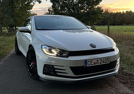 VW Scirocco Volkswagen 1.4 TSI (BlueMotion Technology)