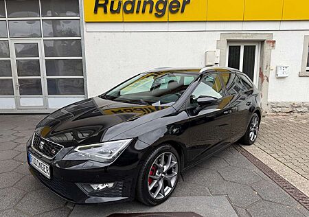 Seat Leon FR PANORAMA LED *ACC* ALU LEDER PARKPILOT